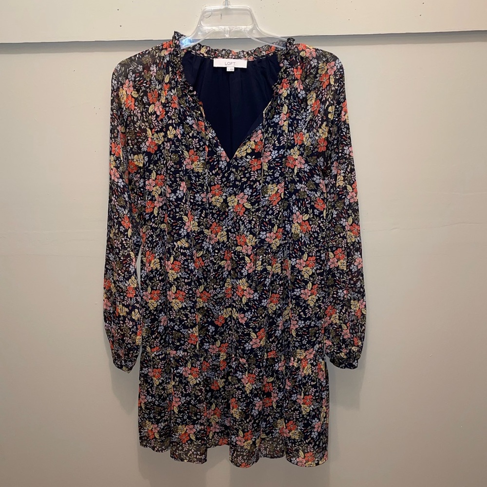 LOFT long sleeve dress. Navy floral. Size large.